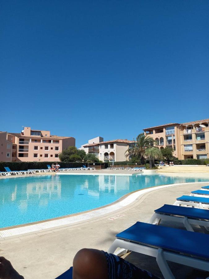 Апартаменты Magnifique Rez De Jardin & Piscine & Bord De Mer Сис-Фур-Ле-Пляж Экстерьер фото